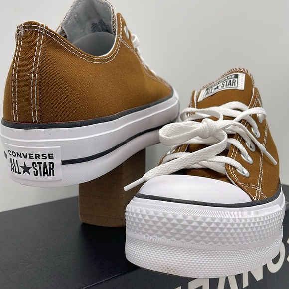 Converse Men’s CTAS LIFT OX
BRINDLE BROWN/WHITE/BLACK A09994C Platforms Sneakers - Picture 8 of 16